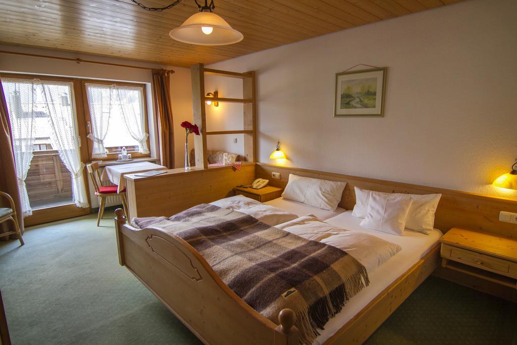 Reikartz Hotel Bergpanorama ฟรอนเทน ภายนอก รูปภาพ